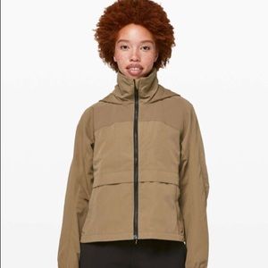 NWT Lululemon Effortless Jacket - Women’s